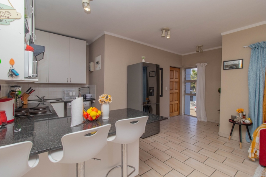 2 Bedroom Property for Sale in Parklands Western Cape